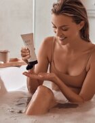 Ahava Dead Sea Water gel de dus mineral cu efect de hidratare 200 ml