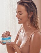 Ahava Dead Sea Water mască hrănitoare profundă pentru păr 220 ml