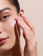 Ahava Even Tone crema gel pentru uniformizarea nuantei tenului 50 ml