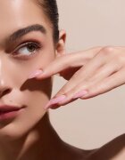 Ahava Even Tone ser cu efect iluminator impotriva petelor 30 ml