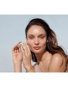 Ahava Osmoter™ Skin-Responsive cremă iluminatoare împotriva cearcănelor și a pungilor de sub ochi 15 ml