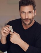 Ahava Time To Energize Men crema pentru ochi cu efect de reintinerire pentru barbati 15 ml