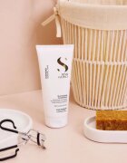 Alfaparf Milano Semi di Lino Diamond Illuminating balsam pentru păr ușor de pieptănat cu efect iluminator 200 ml
