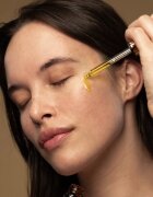 Antipodes Divine Face Oil Rosehip & Avocado Oil ser protector impotriva primelor semne de imbatranire ale pielii 10 ml