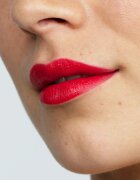 Antipodes Moisture-Boost Natural Lipstick ruj nutritiv culoare Forest Berry Red 4 g