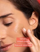 Apivita Bee Sun Safe Anti-Spot and Anti-Age Tinted Face Cream SPF50 crema de fata cu efect de protectie SPF 50 culoare Tinted 50 ml