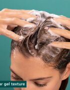 Apivita Oily Hair Oil Balance Shampoo sampon pentru curatarea profunda a scalpului seboreic pentru intarire si stralucire 250 ml