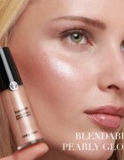 Armani Luminous Silk Acqua Highlighter iluminator lichid culoare 03 Dawn 12 ml