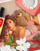 B.U. Vanilla Candy spray pentru corp pentru femei 100 ml