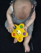 Baby Einstein Pop & Glow Starfish jucărie cu activități 6 m+ 1 buc