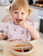 BabyOno Be Active Stainless Steel Spoon and Fork tacâmuri pentru copii Beige 12m+ 2 buc