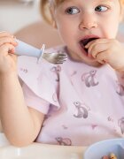BabyOno Be Active Stainless Steel Spoon and Fork tacâmuri pentru copii Beige 12m+ 2 buc