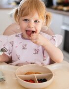 BabyOno Be Active Stainless Steel Spoon and Fork tacâmuri pentru copii Pink 12m+ 2 buc