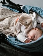 BabyOno Have Fun Baby Bunny jucărie de adormit cu zornăitoare 1 buc