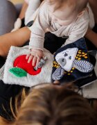 BabyOno Mouse carte educativă contrastantă 0m+ 1 buc