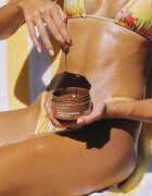 Bali Body Shimmering Tanning Gel gel pentru plaja SPF 15 150 g