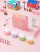Banila Co. clean it zero Pink Wonderland Special Set set cadou de Crăciun perfecta pentru curatare