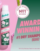 Batiste Naturally Bamboo & Gardenia sampon uscat pentru a absorbi excesul de sebum 200 ml