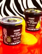 Beauty Jar Follow The Stripes exfoliant pentru corp cu ulei de cocos 200 g