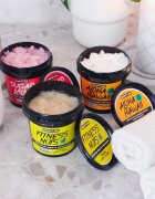 Beauty Jar Sugar Lady exfoliant pentru corp cu arome de zmeura 180 g