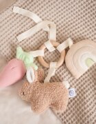 Bieco Activity Toy Bunny Fine jucărie suspendabilă contrastantă 1 buc