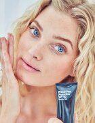 Bobbi Brown Primer Plus Protection strat de baza protector sub make-up SPF 50 40 ml