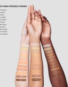 Bobbi Brown Sheer Finish Pressed Powder pudră compactă culoare Soft Sand 9 g