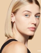 Bobbi Brown Sheer Finish Pressed Powder pudră compactă culoare Sunny Beige 9 g