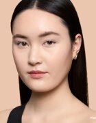 Bobbi Brown Weightless Skin Foundation SPF 15 Mini machiaj matifiant de lungă durată cu efect de hidratare culoare Porcelain 13 ml