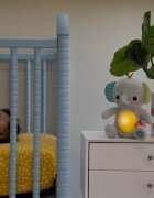 Bright Starts Hug-a-bye Baby™ jucărie de pluș cu melodie 0 m+ 1 buc