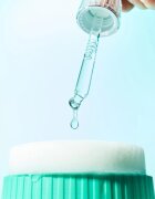 BRINGGREEN Tea Tree Cica Trouble Soothing Toner Pad dischete de tonifiere cu efect calmant 90 buc