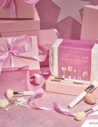 BrushArt Basic On-the-go Glam mini make-up brush set set de călătorie cu pensule mini