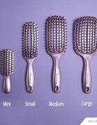 BrushArt Hair Vent blowdry hairbrush with boar bristles perie de par cu peri de nailon și de mistreț Mini 1 buc
