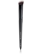Brushworks Precise Angled Concealer Buffing Brush pensula pentru corector tip NO. 8 1 buc