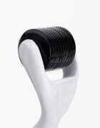 Brushworks Progression Micro Needle Derma Roller aplicator cu micro-ace faciale 05 mm 1 buc