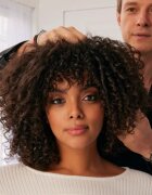 Bumble and Bumble Bb. Curl Light Defining Cream cremă styling pentru definirea buclelor fixare usoara 250 ml