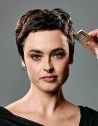 Bumble and Bumble Sumotech crema styling pentru fixare și formă 50 ml