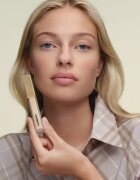 Burberry Beyond Wear Concealer anticearcan cu efect de lunga durata culoare 10 Fair Warm 8 ml