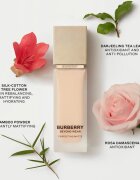 Burberry Beyond Wear Perfecting Matte Foundation machiaj lichid cu un finisaj mat culoare Fair Warm 010 30 ml