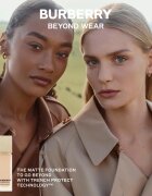 Burberry Beyond Wear Perfecting Matte Foundation machiaj lichid cu un finisaj mat culoare Fair Warm 010 30 ml