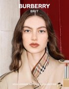 Burberry Brit Shine ruj lucios hidratant culoare The Red 106 3 g