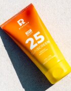 BYROKKO Body Sunscreen crema de corp pentru protectie solara SPF 25 150 ml