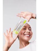 Carbon Theory Salicylic Acid gel exfoliant delicat cu efect de hidratare 200 ml