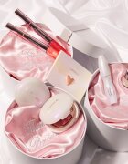 Catrice Brides & Besties luciu de buze rezistent culoare C01 Apricot Promise 4.9 ml