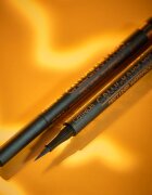 Catrice Calligraph Pro Precise 24h Matt dermatograf rezistent la apă culoare 010 Intense Black Waterproof 12 ml