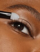 Catrice Effect Eyeshadow Duo Brush perie cu două fețe fard de ochi 1 buc