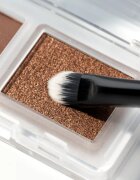Catrice Effect Eyeshadow Duo Brush perie cu două fețe fard de ochi 1 buc