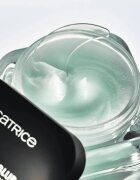Catrice Extreme Blur Mattifying Primer fond de ten lichid cu efect matifiant 25 g
