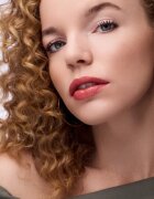 Catrice Glass Like Dewy Lip Tint luciu de buze intens pigmentat cu efect de hidratare culoare 020 Look At Me! 3 ml