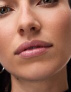 Catrice Jelly Spark Lip Balm balsam de buze tonifiant pentru stralucire culoare 030 Glitter BAE 2.5 g